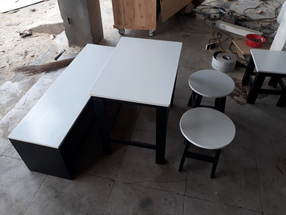 Mẫu bàn ghế ngồi bệt quán cafe, trà sữa đẹp