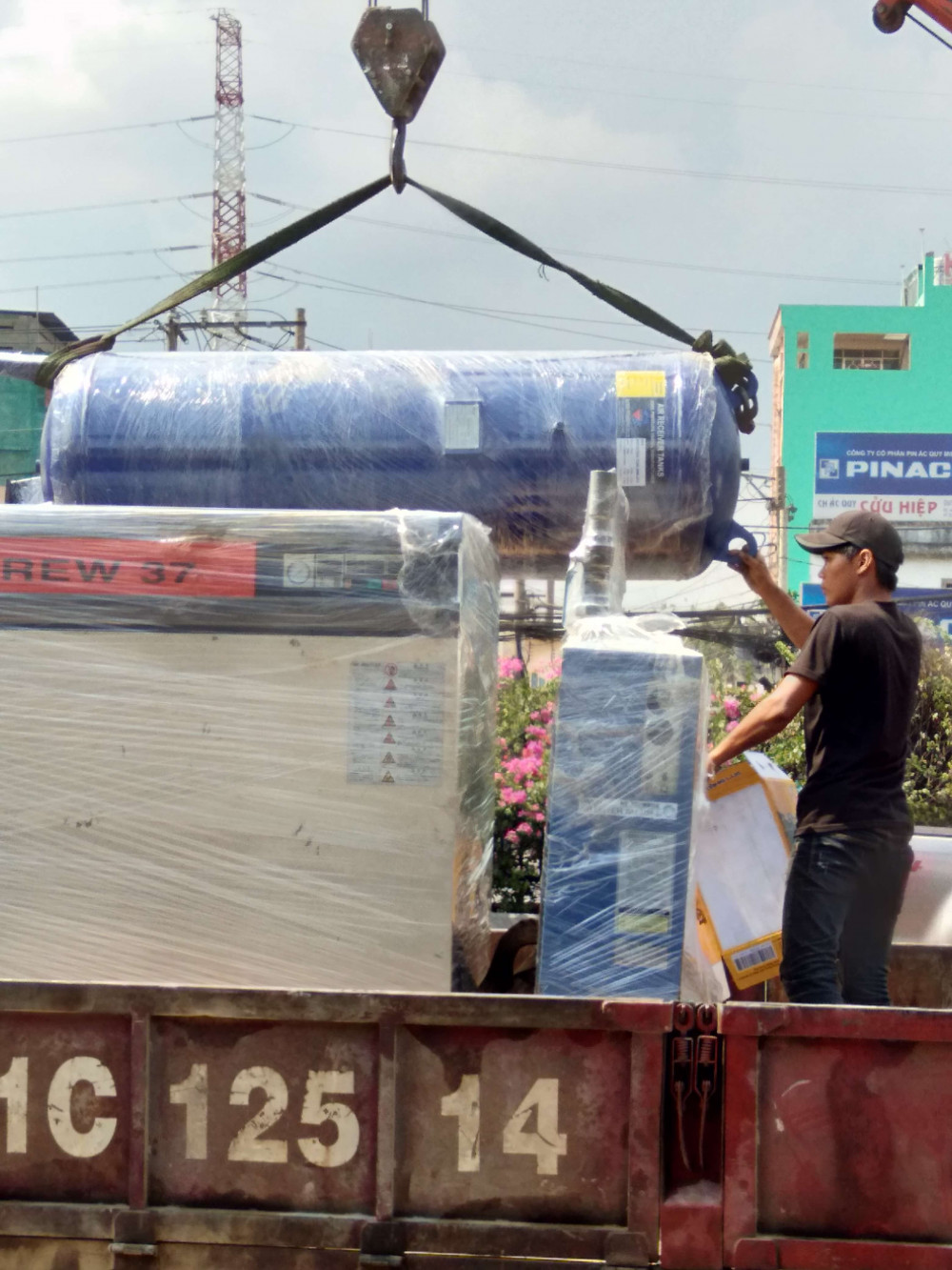 Cung cấp máy nén khi Hitachi