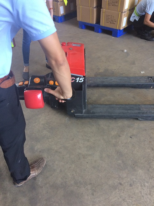 Tư vấn cách sửa chữa xe nâng tay miễn phí - Phụ tùng Hoàng Minh