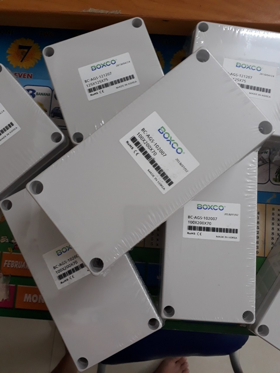Chọn mua hộp điện nhựa Hàn Quốc ip 67 giá rẻ tại TPHCM