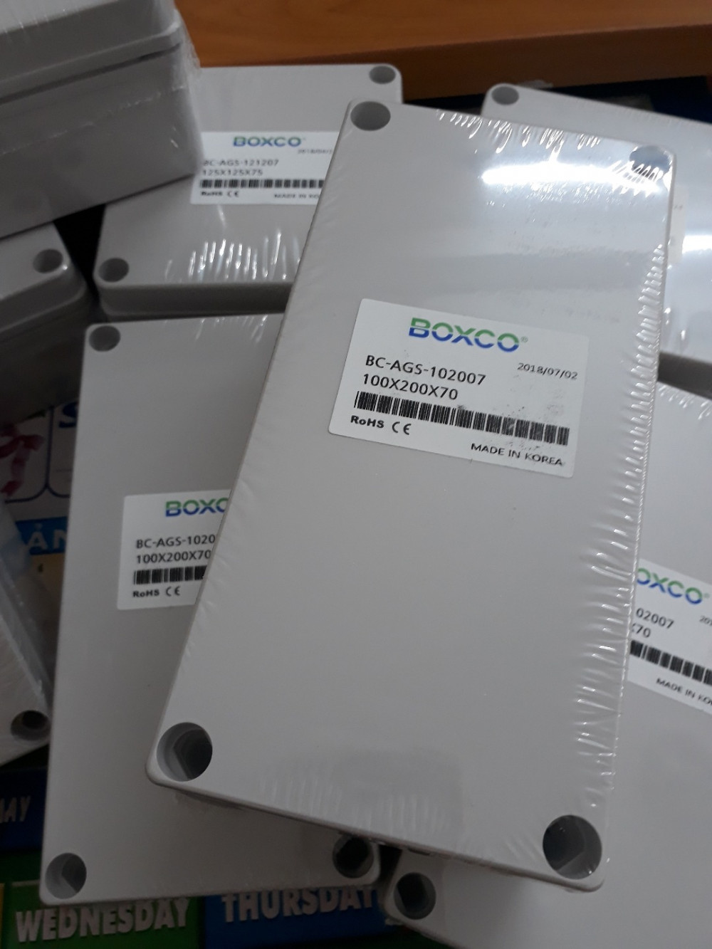 Chọn mua hộp điện nhựa Hàn Quốc ip 67 giá rẻ tại TPHCM