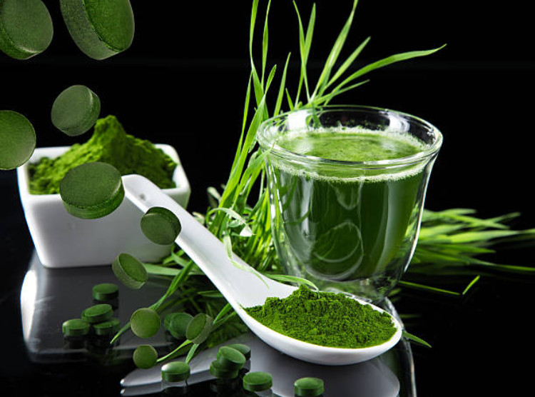 Chăm sóc sức khỏe mỗi ngày với viên tảo xoắn Spirulina 500(1)
