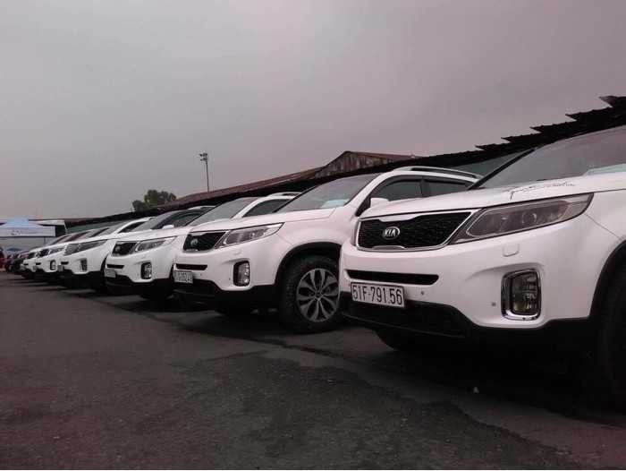 Giá thuê xe 7 chỗ tự lái TPHCM(4)