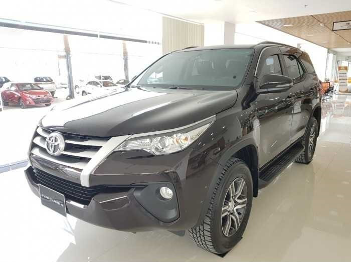 So sánh giá Chevrolet Trailblazer và Toyota Fortuner(3)