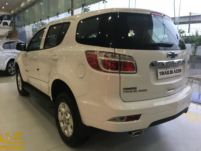 Giá xe Chevrolet Trailblazer mới nhất(1)