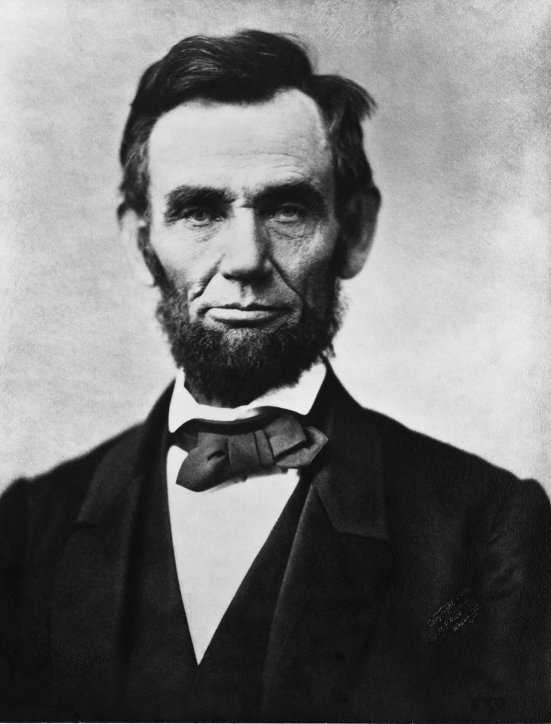 Lời đáp trả của Tổng thống Lincoln khi bị gọi là ‘thằng đóng giày’