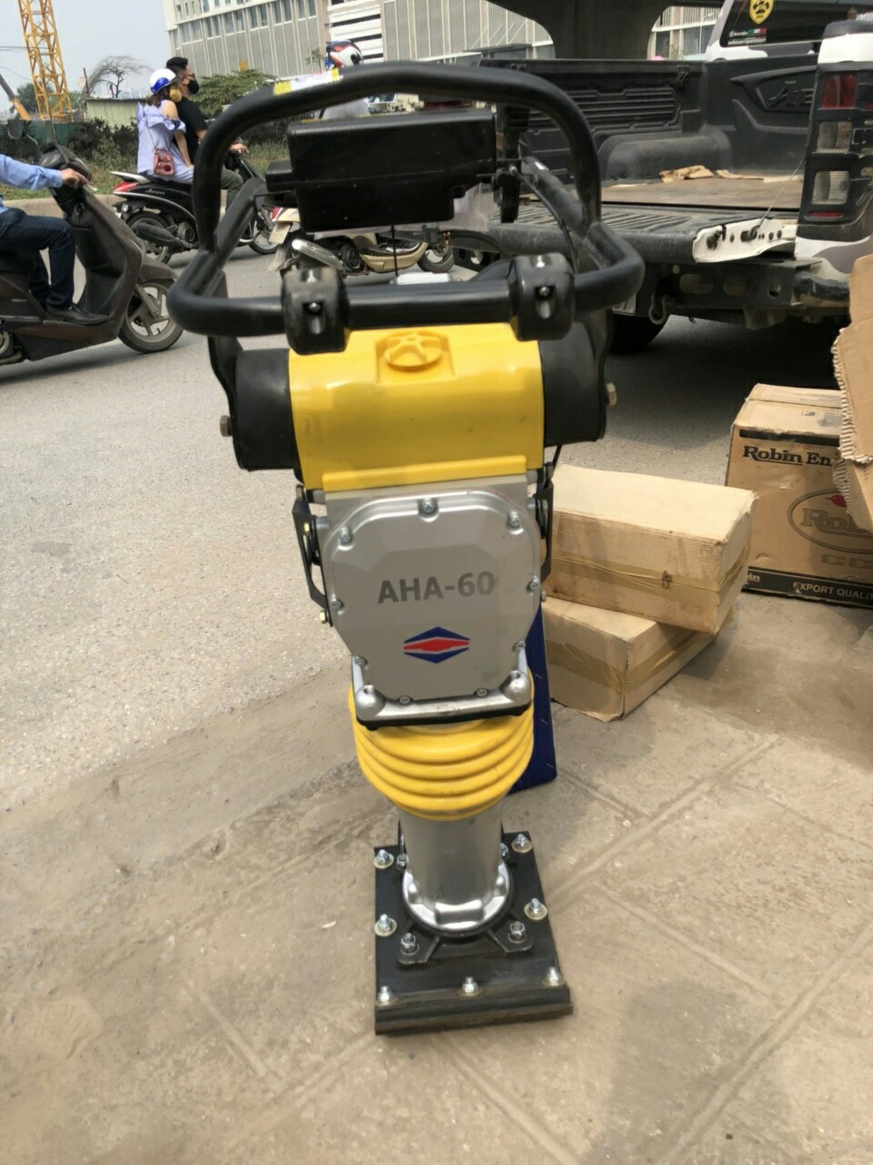 Giá bán máy đầm cóc Mikasa tại Hà Nội