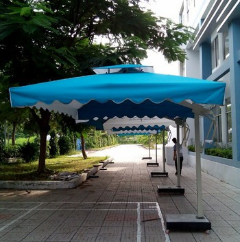 Dù che nắng, dù lệch tâm giá rẻ tại Bình Dương