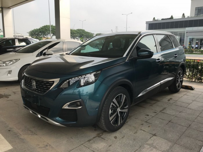 Đánh giá ưu nhược điểm xe Peugeot 5008 2018