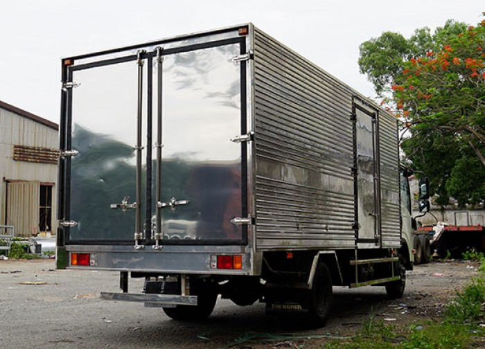 Mua xe tải Isuzu 3.5 tấn trả góp(1)