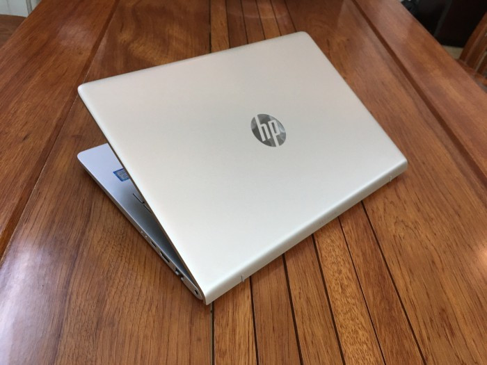 Giới thiệu 5 laptop cấu hình tốt, giá mềm dành cho sinh viên