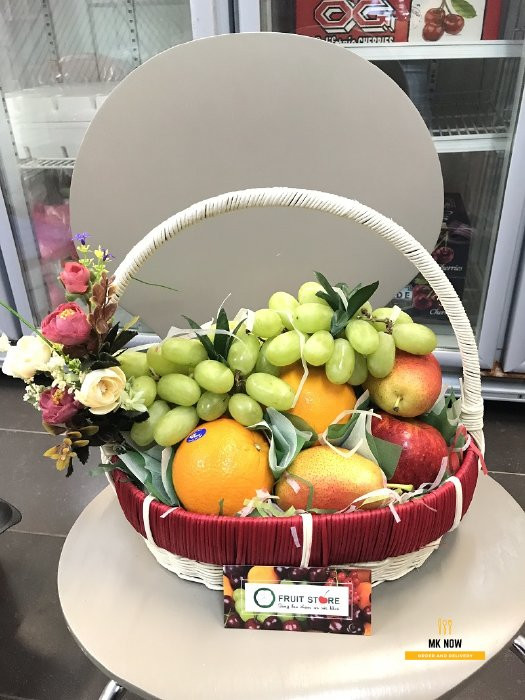 Đặt giỏ trái cây TPHCM - Quà tặng vợ kỷ niệm 1 năm ngày cưới 1