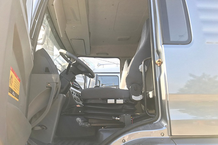 Đánh giá chi tiết xe ben ShacMan 8X4 2017