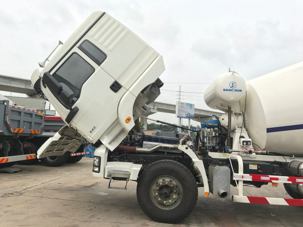 Xe trộn bê tông ShacMan 6X4 2017 