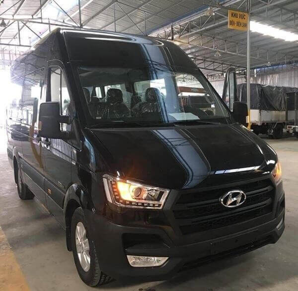 Hướng dẫn mua trả góp xe 16 chỗ Hyundai Solati(1)