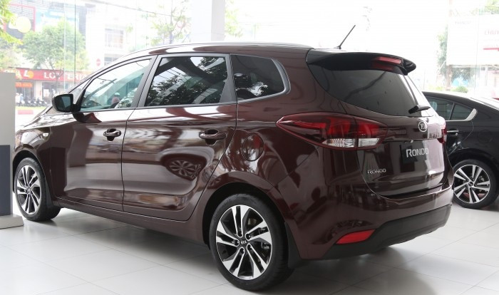Giá lăn bánh xe Kia Rondo 2018 mới nhất