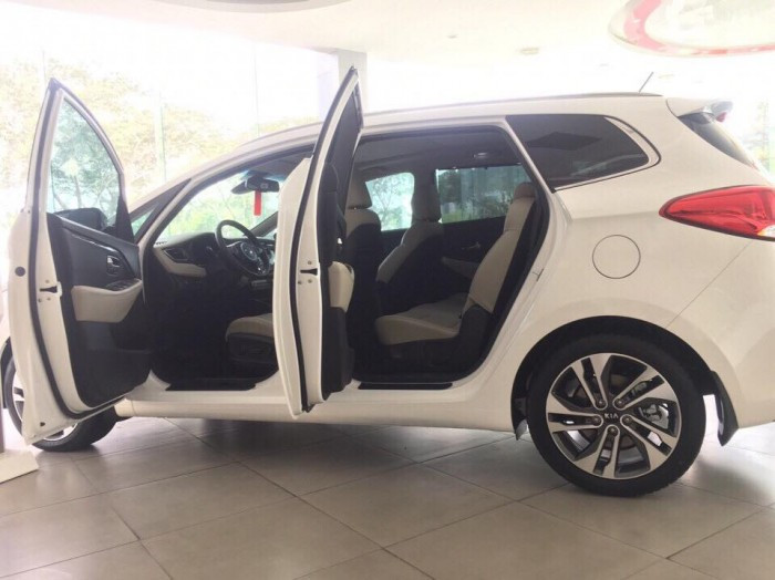 Giá lăn bánh xe Kia Rondo 2018 mới nhất
