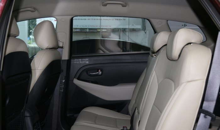 Giá lăn bánh xe Kia Rondo 2018 mới nhất