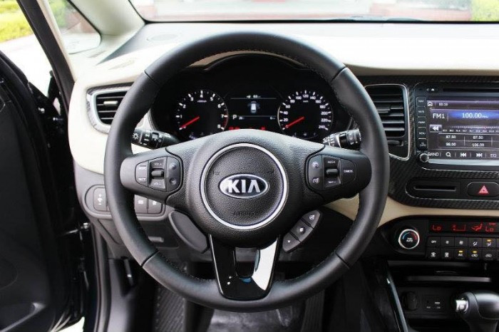 Giá lăn bánh xe Kia Rondo 2018 mới nhất