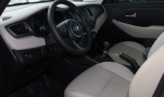 Đánh giá tổng quan xe Kia Rondo 2018
