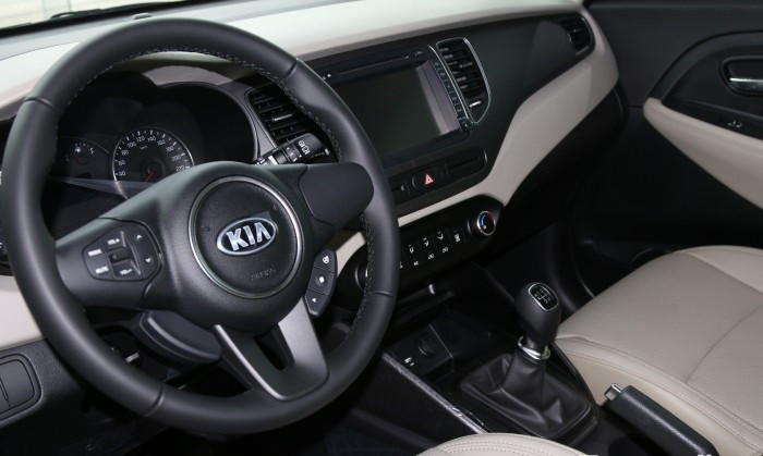 Đánh giá tổng quan xe Kia Rondo 2018