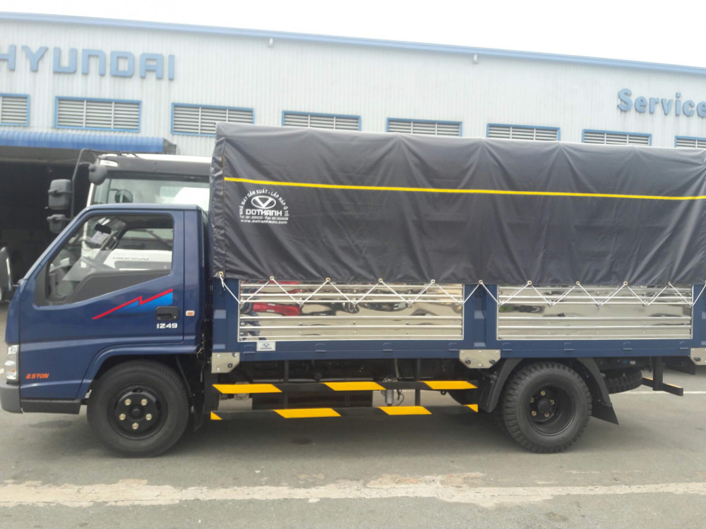 Giá xe IZ49 Đô Thành thùng mui bạt
