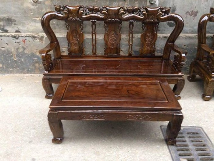 Mẫu bàn ghế gỗ phòng khách Minh Quốc tràm PU giả mun(4)