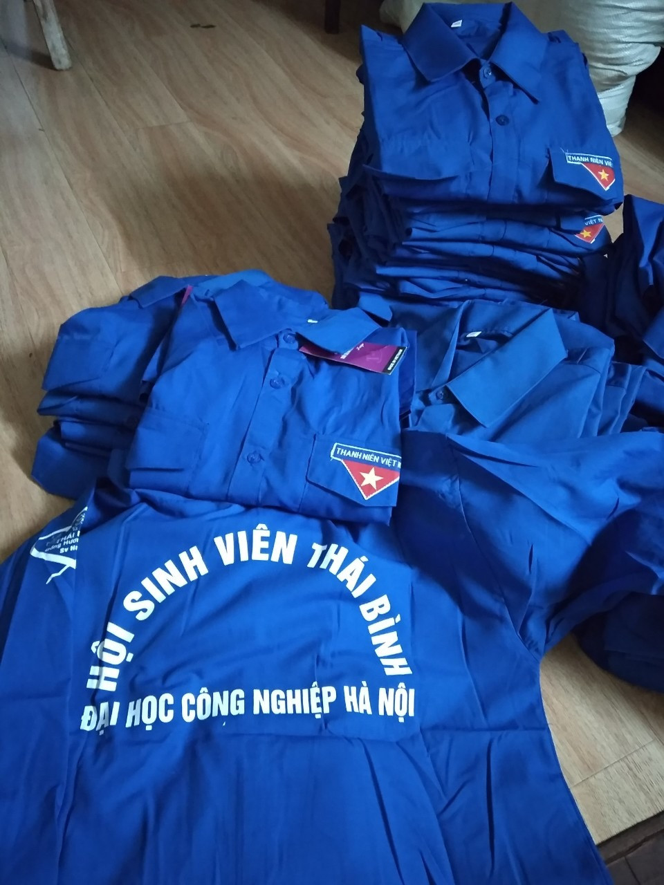 Xưởng sản xuất đồng phục chuyên nghiệp tại Hà Nội