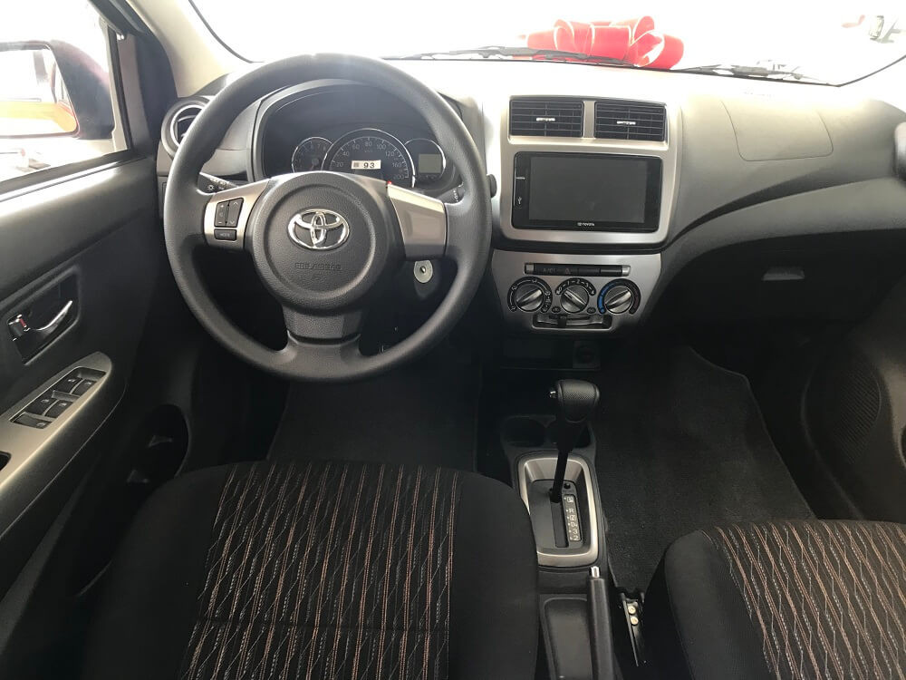 Trang bị nội thất xe Toyota Wigo 2018: