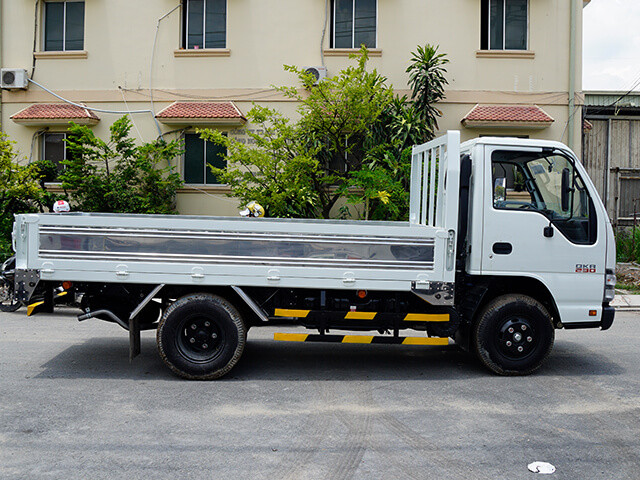 Giá xe tải Isuzu 1.4 tấn thùng lửng
