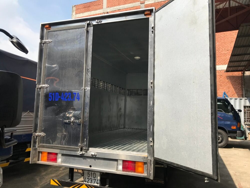 Kết cấu thùng kín của xe tải 3.5 tấn Hyundai iz65