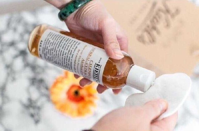 Thông tin chi tiết toner hoa cúc Kiehl's(2)