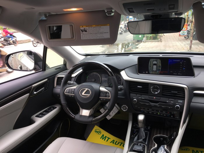 Giá bán gần 5 tỷ đồng - Lexus RX 350L 7 chỗ đầu tiên về Việt Nam