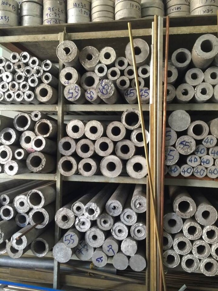 Công ty TNHH SX TM DV Trần Hùng - Kinh doanh sắt thép, inox, nhôm, gia công cơ khí 