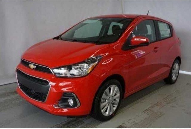 Giá xe Chevrolet Spark 2018 lăn bánh ra biển tại Hà Nội, TPHCM