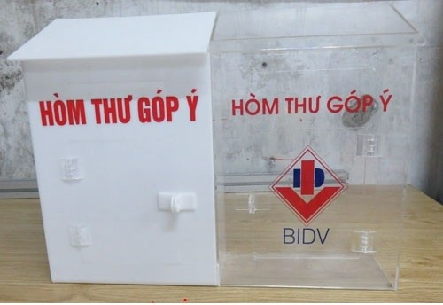 Lựa chọn các mẫu hòm thư góp ý giá rẻ tiện lợi