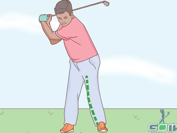 Nên chú ý khi backswing và downswing