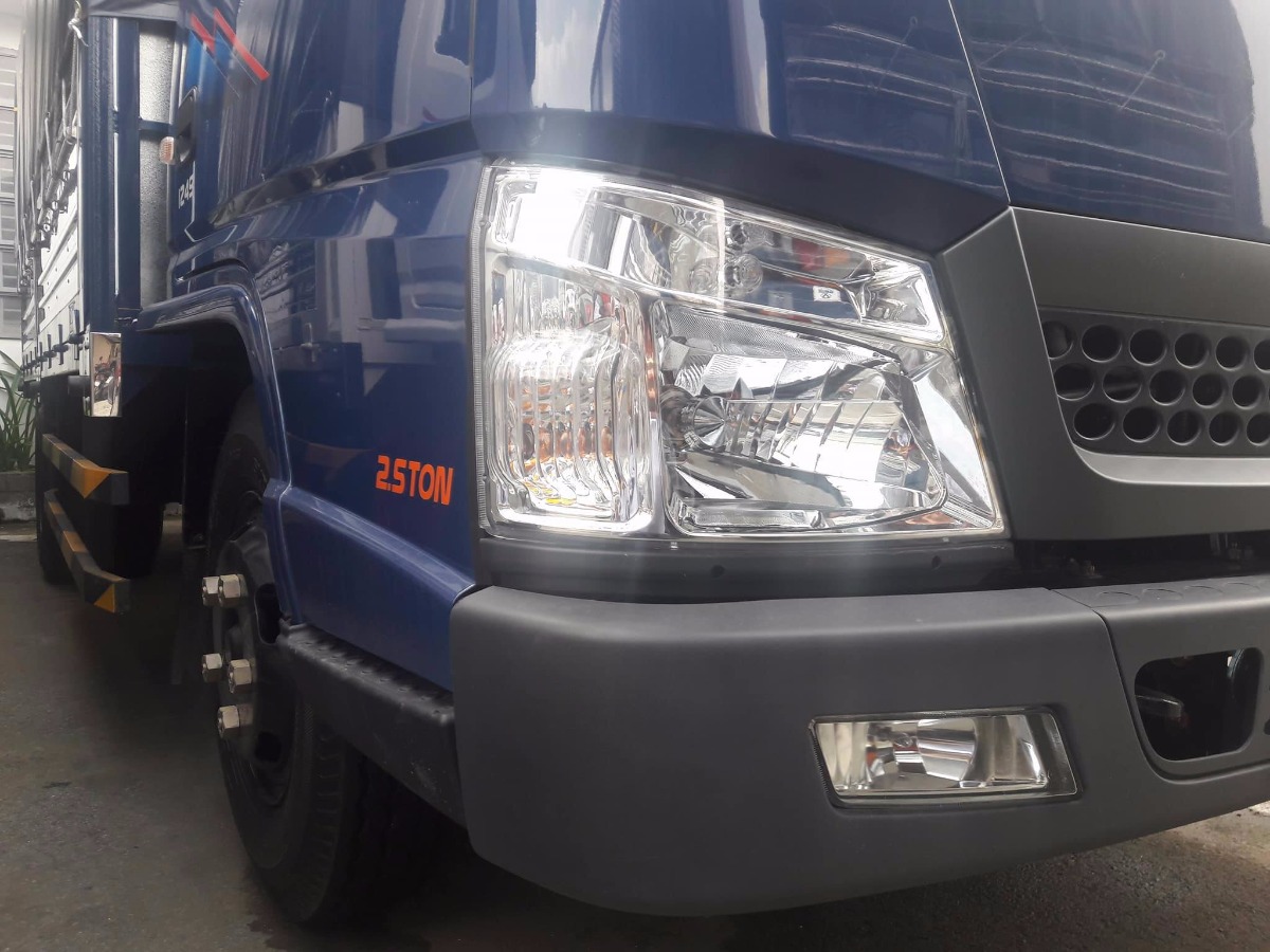 Đèn xe tải Hyundai iz49 cũ