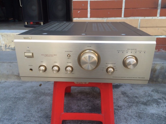 Amply denon 2000iV cho chất lượng hoàn hảo