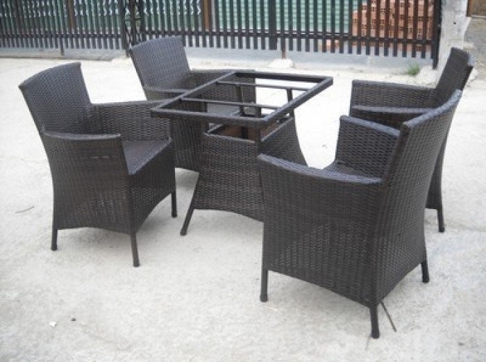 3 Sai lầm thường gặp khi mua bàn ghế nhựa giả mây(1)