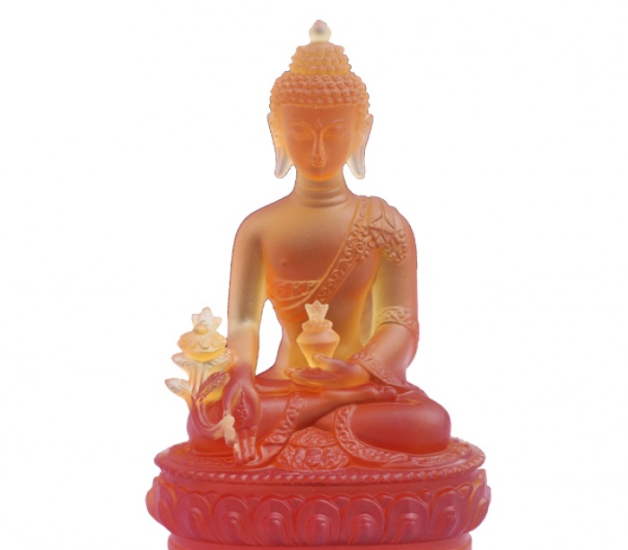 Tượng Phật không chỉ đơn thuần là một món đồ dùng để trang trí trong nhà, trong xe ô tô,… mà còn được xem là lá bùa hộ mệnh dành cho những người sở hữu. Vì thế, khi chọn mua những tượng Phật nhỏ nhắn này, người ta chú trọng đến rất nhiều yếu tố, từ chất liệu sử dụng, màu sắc, mẫu mã, cho tới ý nghĩa tâm linh.