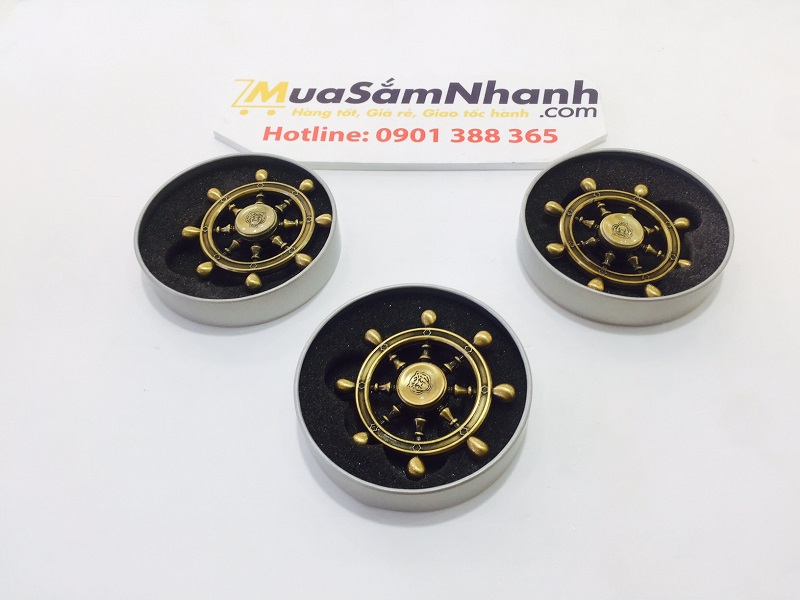 Con quay Hand Spinner bánh lái
