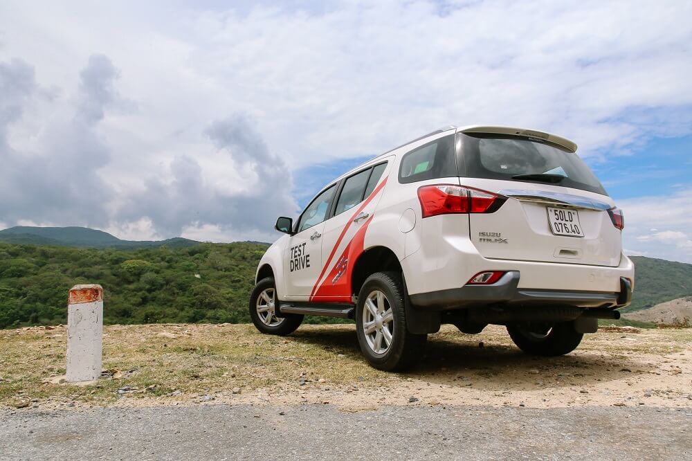 Đánh giá Isuzu MU-X - Êm ái, tiết kiệm, đáng mua 7