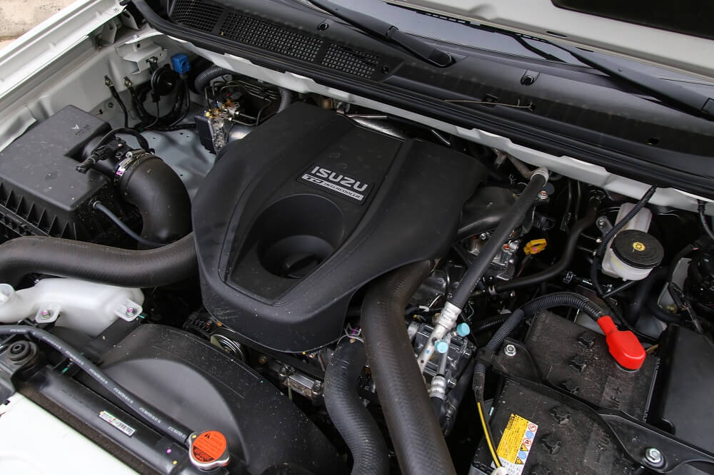 Đánh giá Isuzu MU-X - Êm ái, tiết kiệm, đáng mua 8