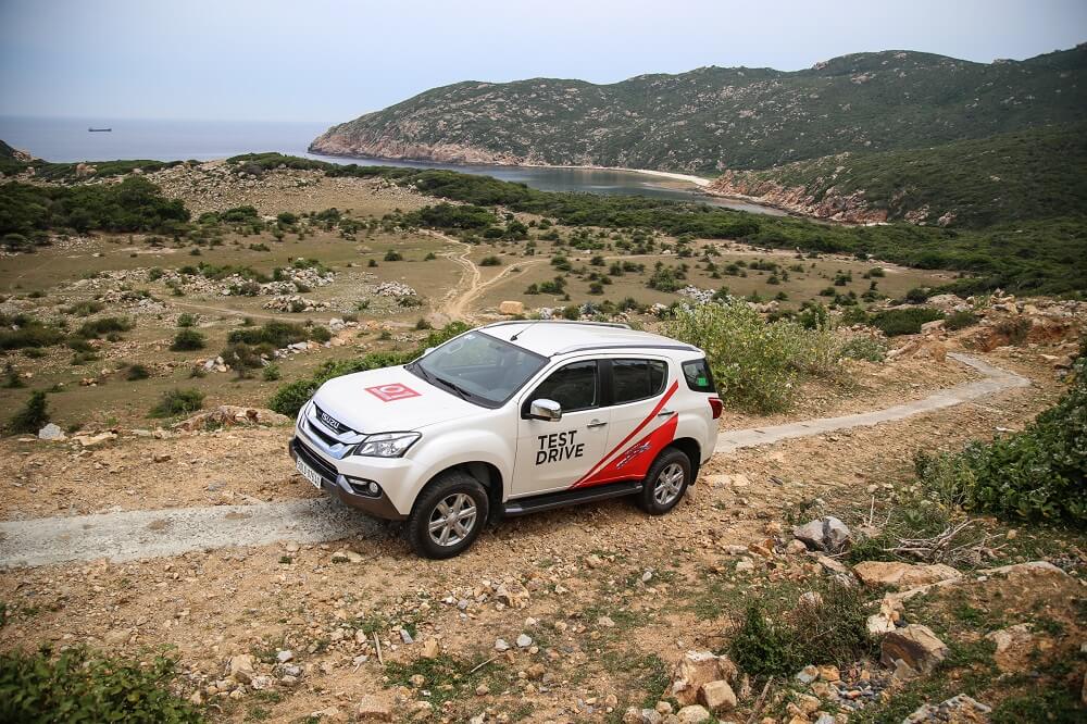 Đánh giá Isuzu MU-X - Êm ái, tiết kiệm, đáng mua 10