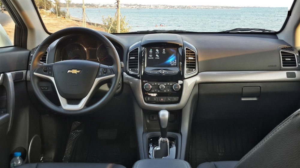 Đánh giá Chevrolet Captiva Revv (7)