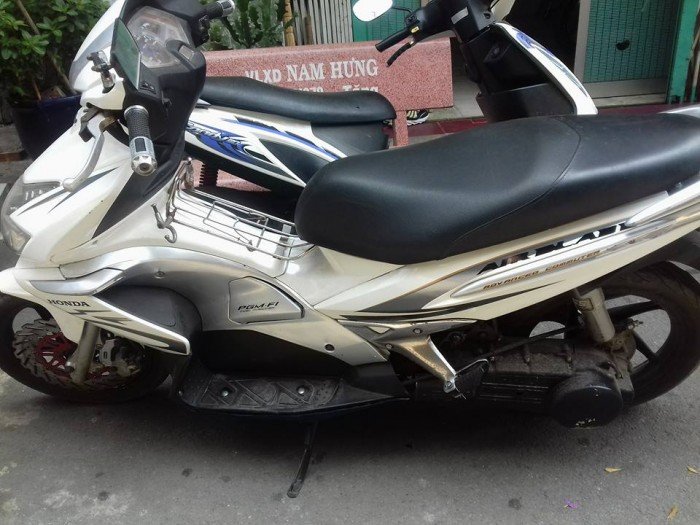 Nên mua xe tay ga hay xe số?(1)