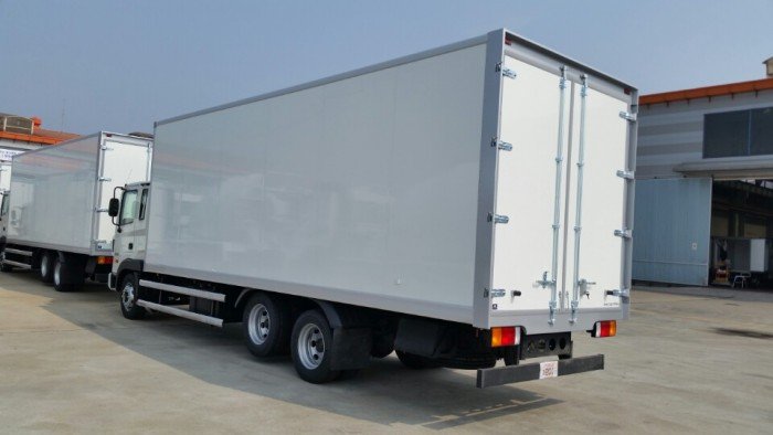 Chi tiết các thông số xe đông lạnh Huyndai HD 210 - đời 2017.(1)