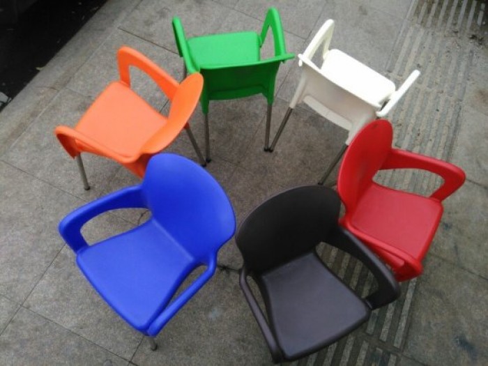 Một số bí quyết khi lựa chọn bàn ghế cafe(1)