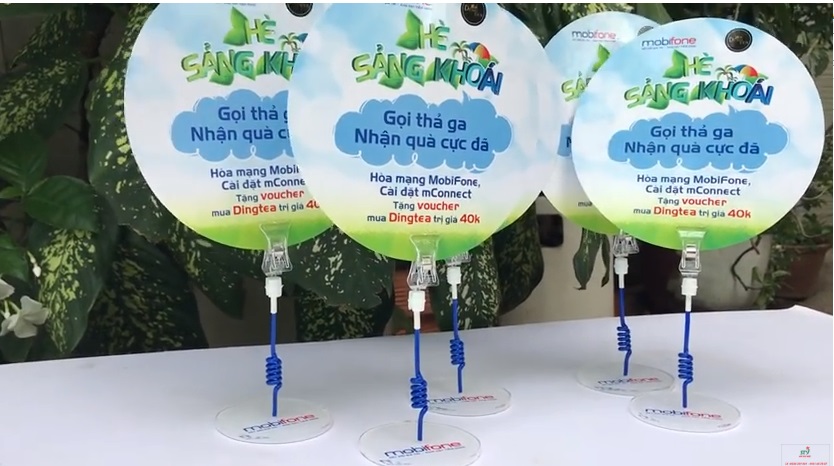 Wobbler để bàn Mobifone(13)